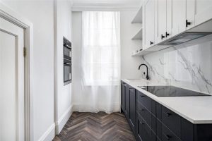 104936_MBL210003_L_IMG_04_0000