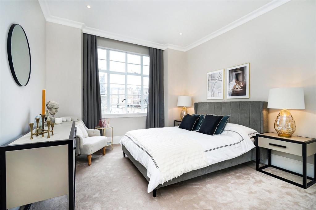 104936_MBL210003_L_IMG_07_0000