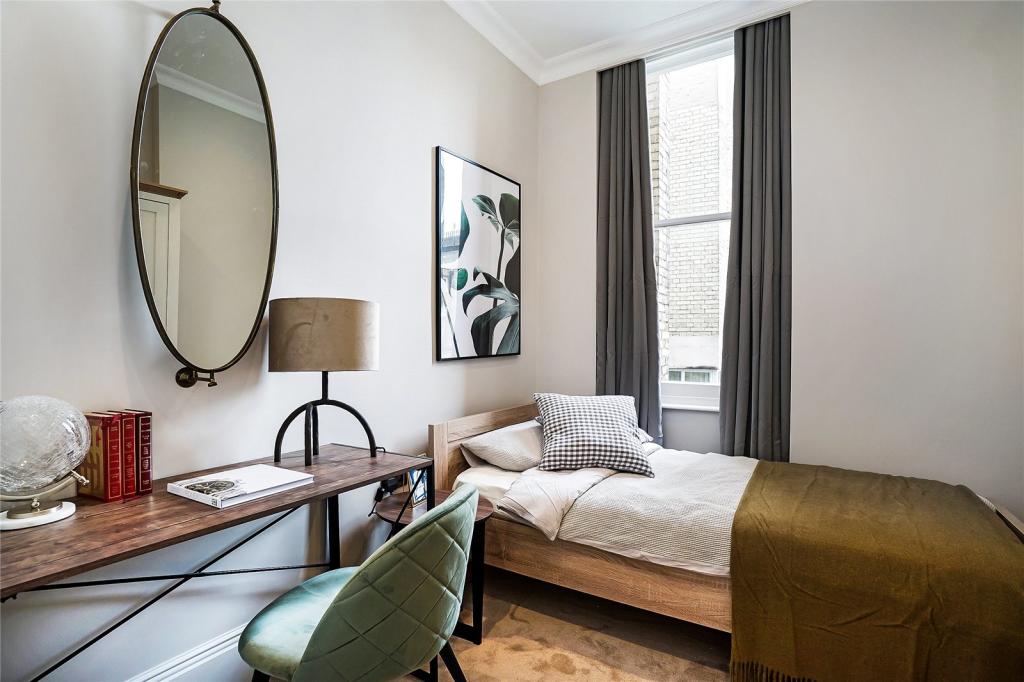 104936_MBL210003_L_IMG_10_0000