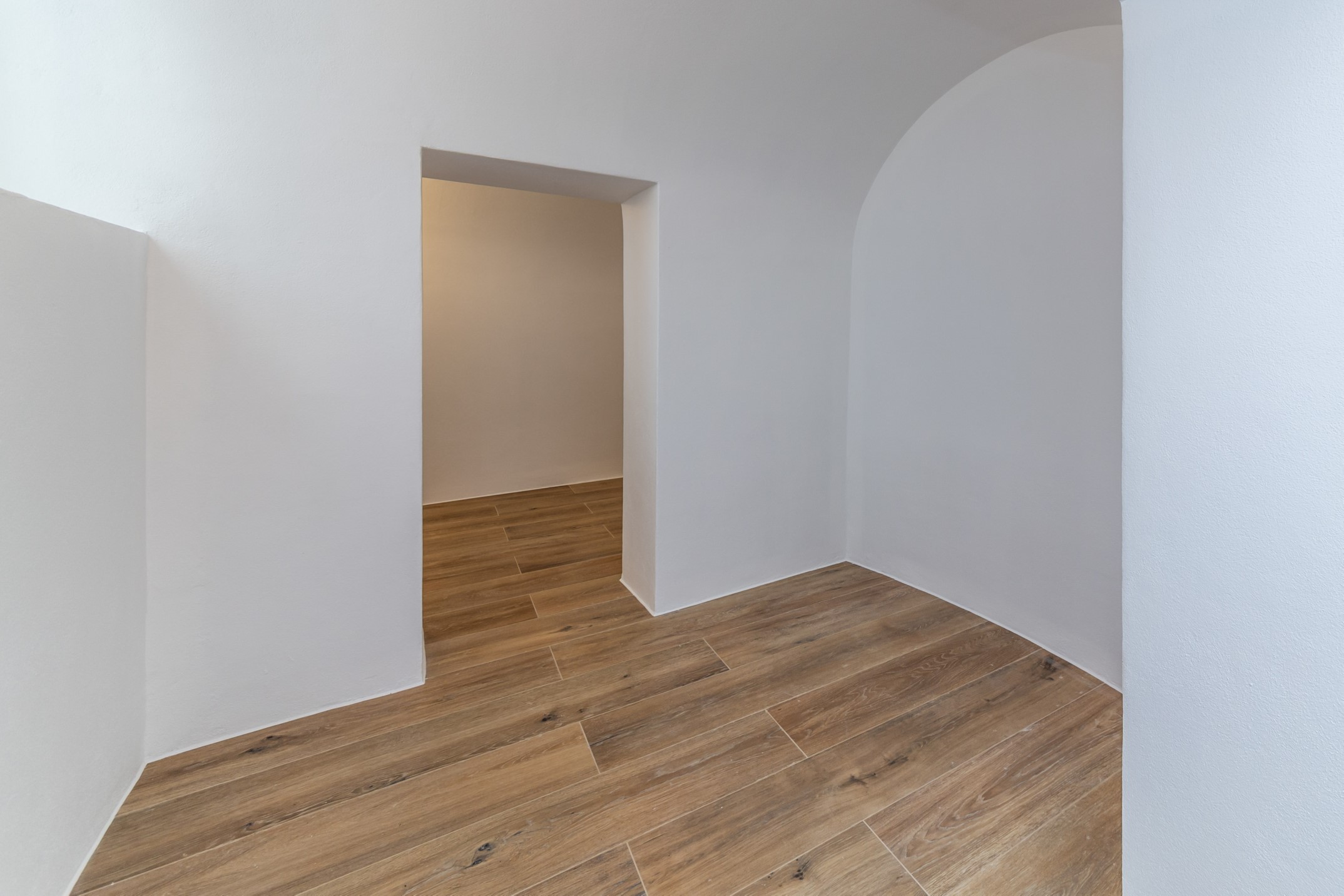 11-Basement Flat, 40 Ennismore Gardens, South Kensington, London, SW7 1AQ - 11