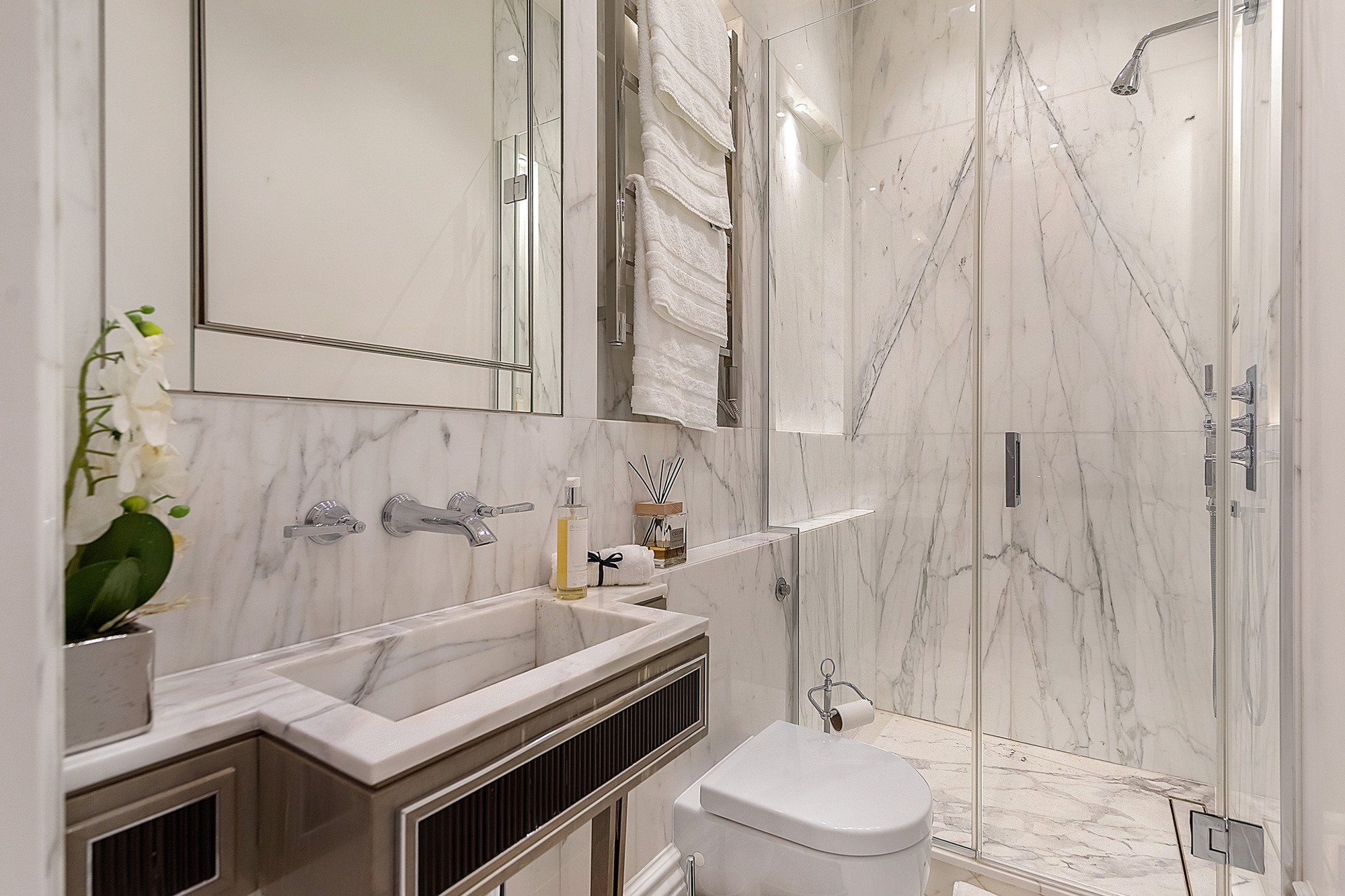 66666e50-b6f7-41f5-a7db-5009c06c66b8-2000