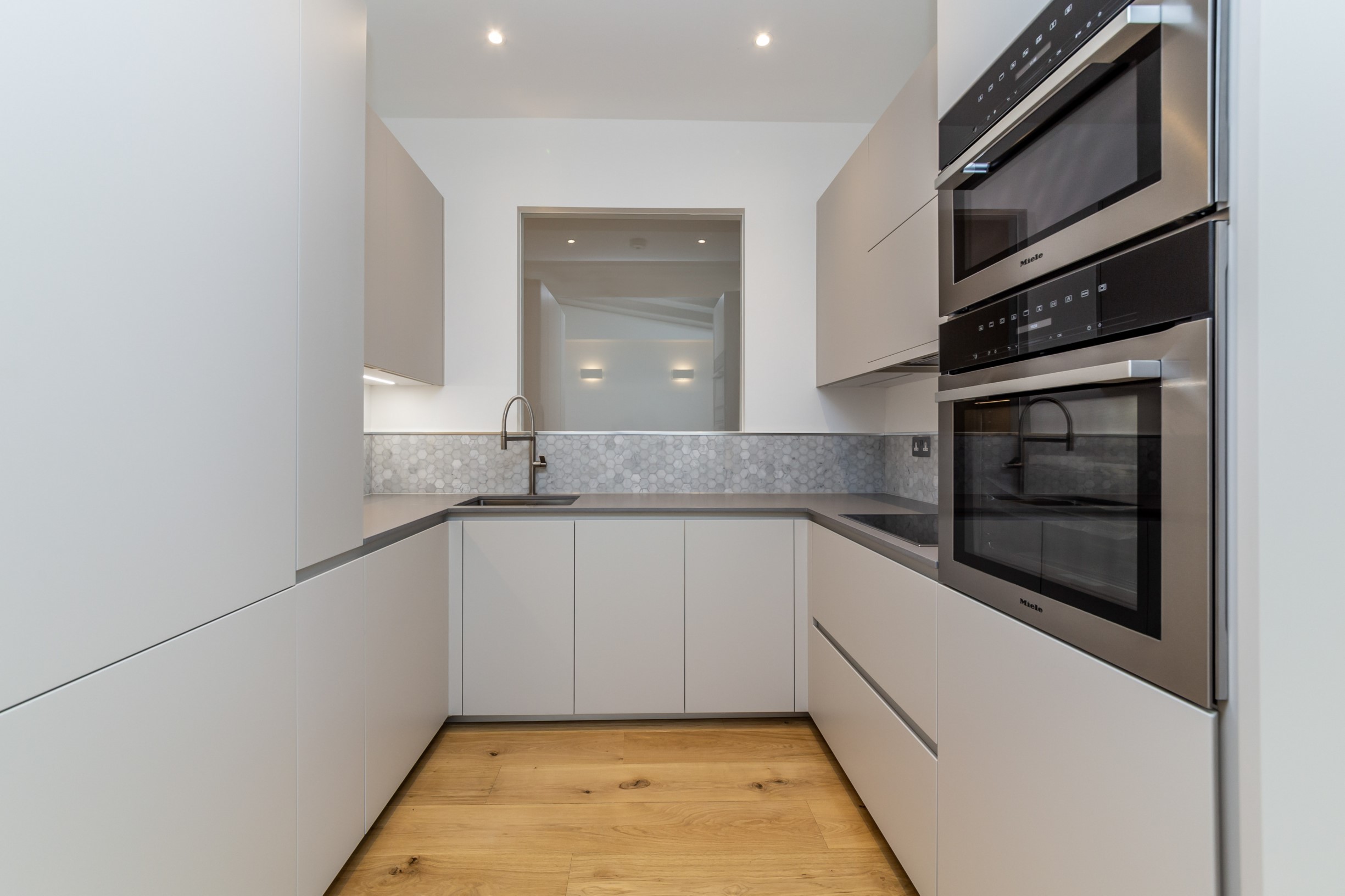 7-Basement Flat, 40 Ennismore Gardens, South Kensington, London, SW7 1AQ - 07