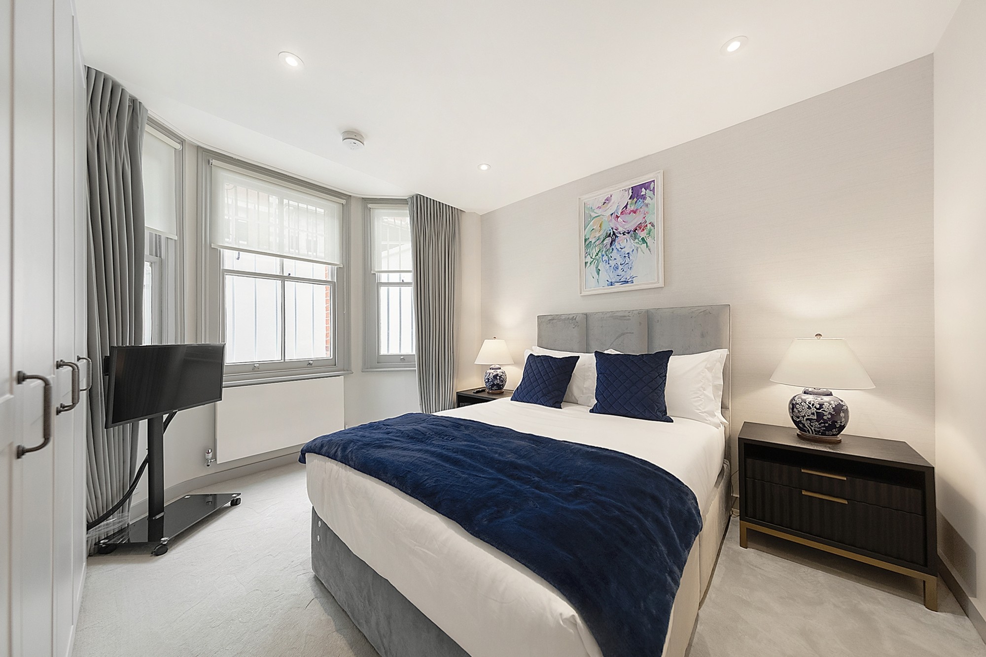 8c77584e-5c95-4497-8cc6-03fcafb7e30b-2000