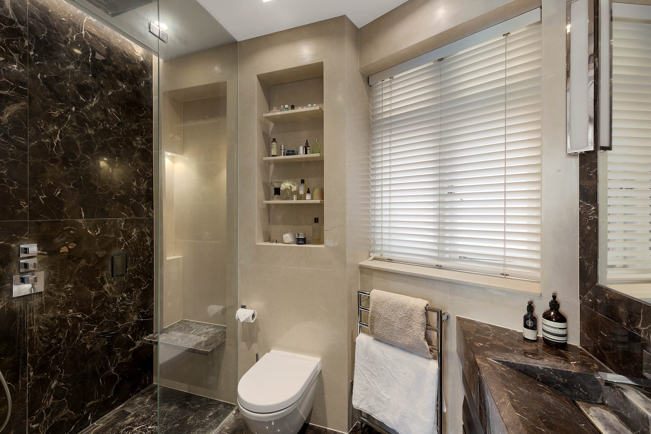 AWinship-3745-06-High