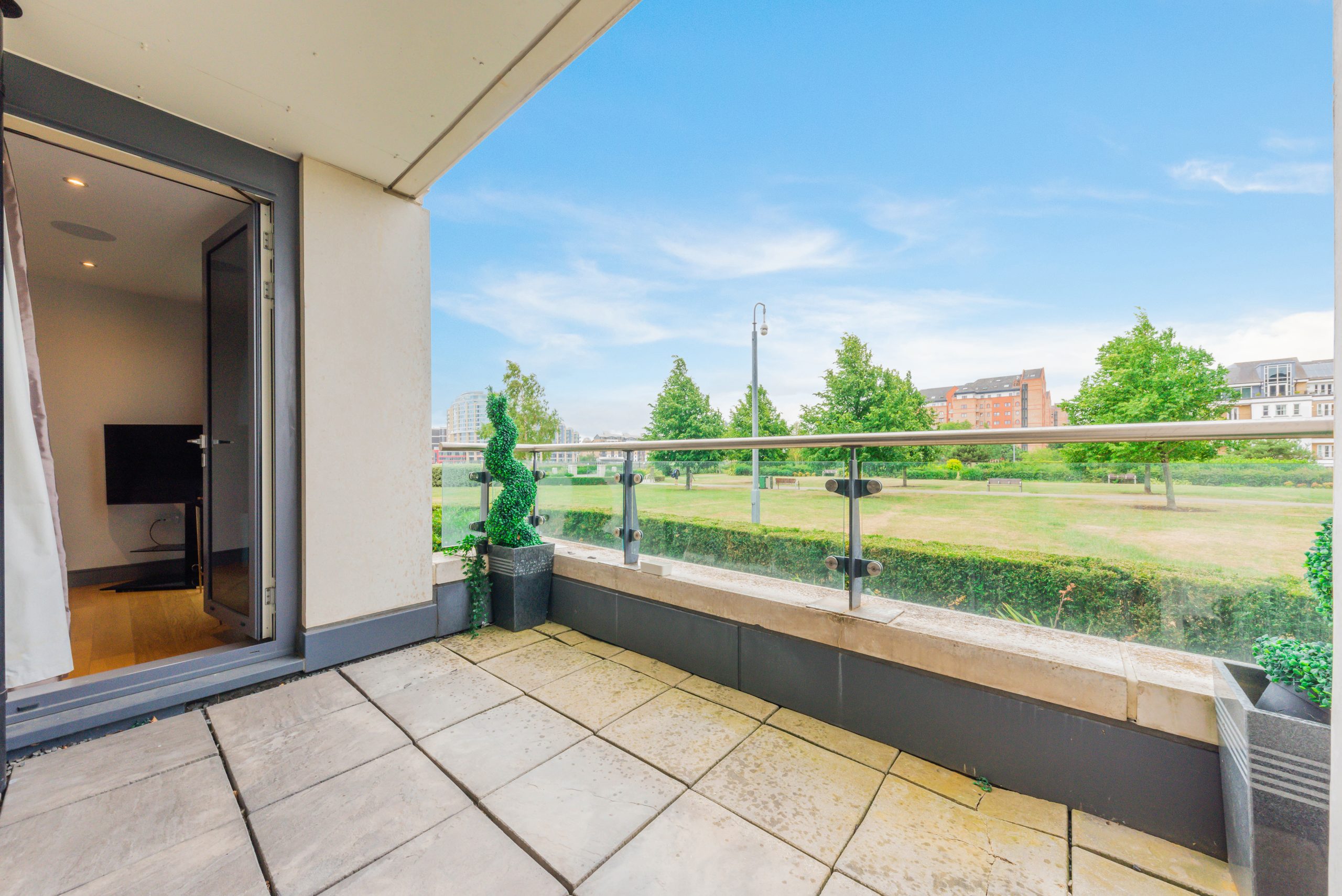 BANYAN HOUSE, 20) (1)