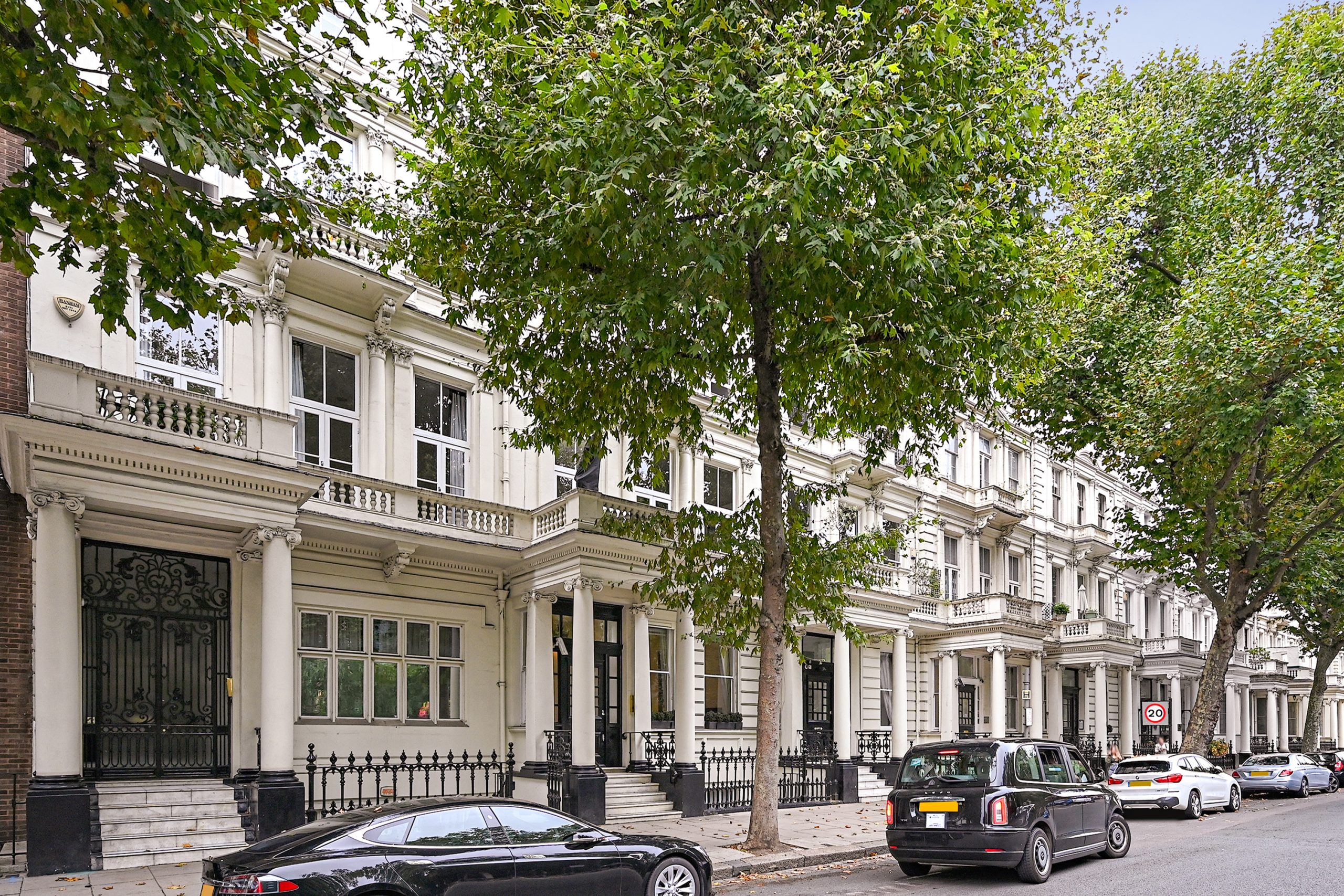 Sav Knightsbridge L, Flat 2, 63 Queen's Gate (2)