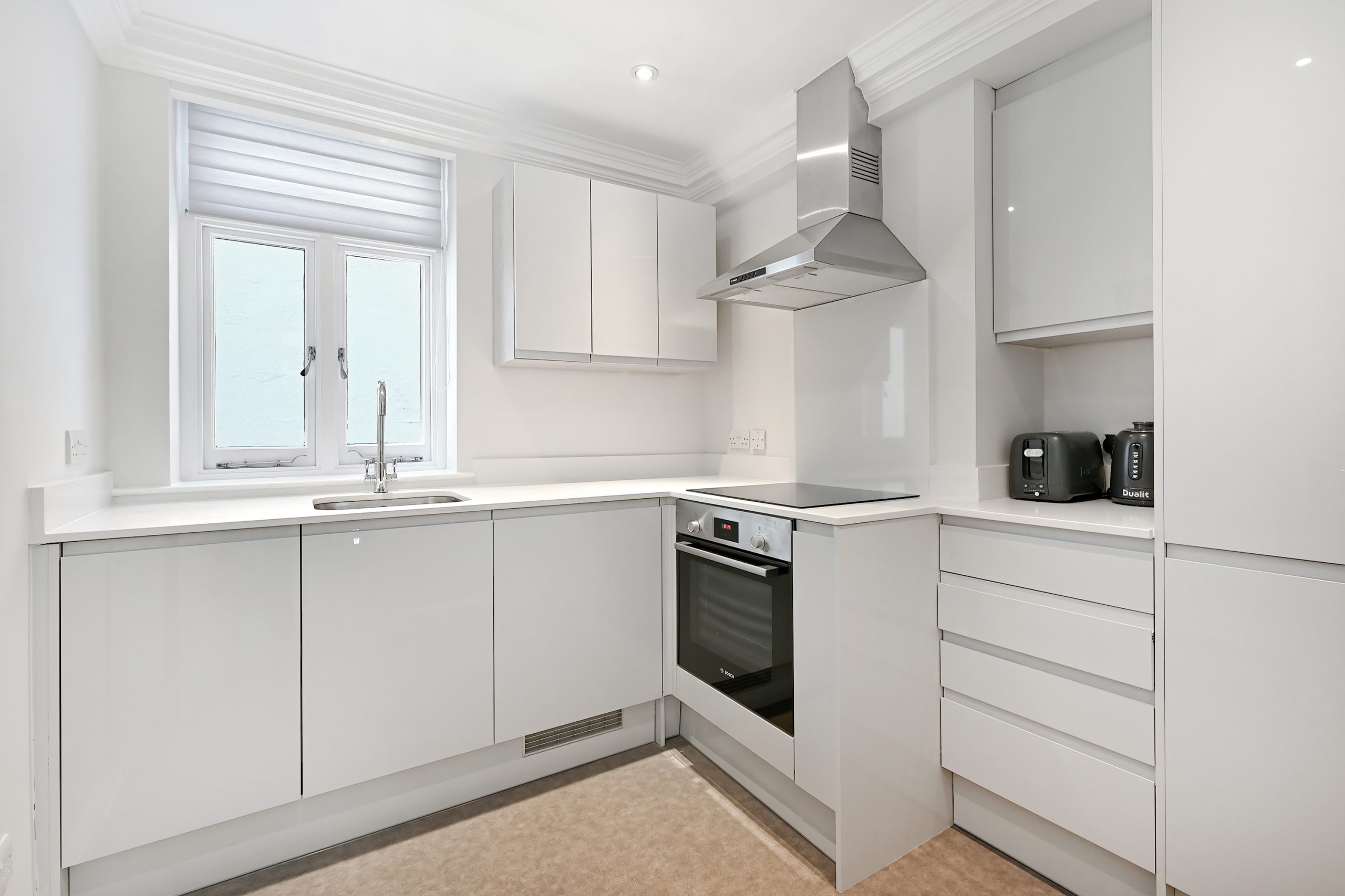 Sav Knightsbridge L, Flat 2, 63 Queen's Gate (8)