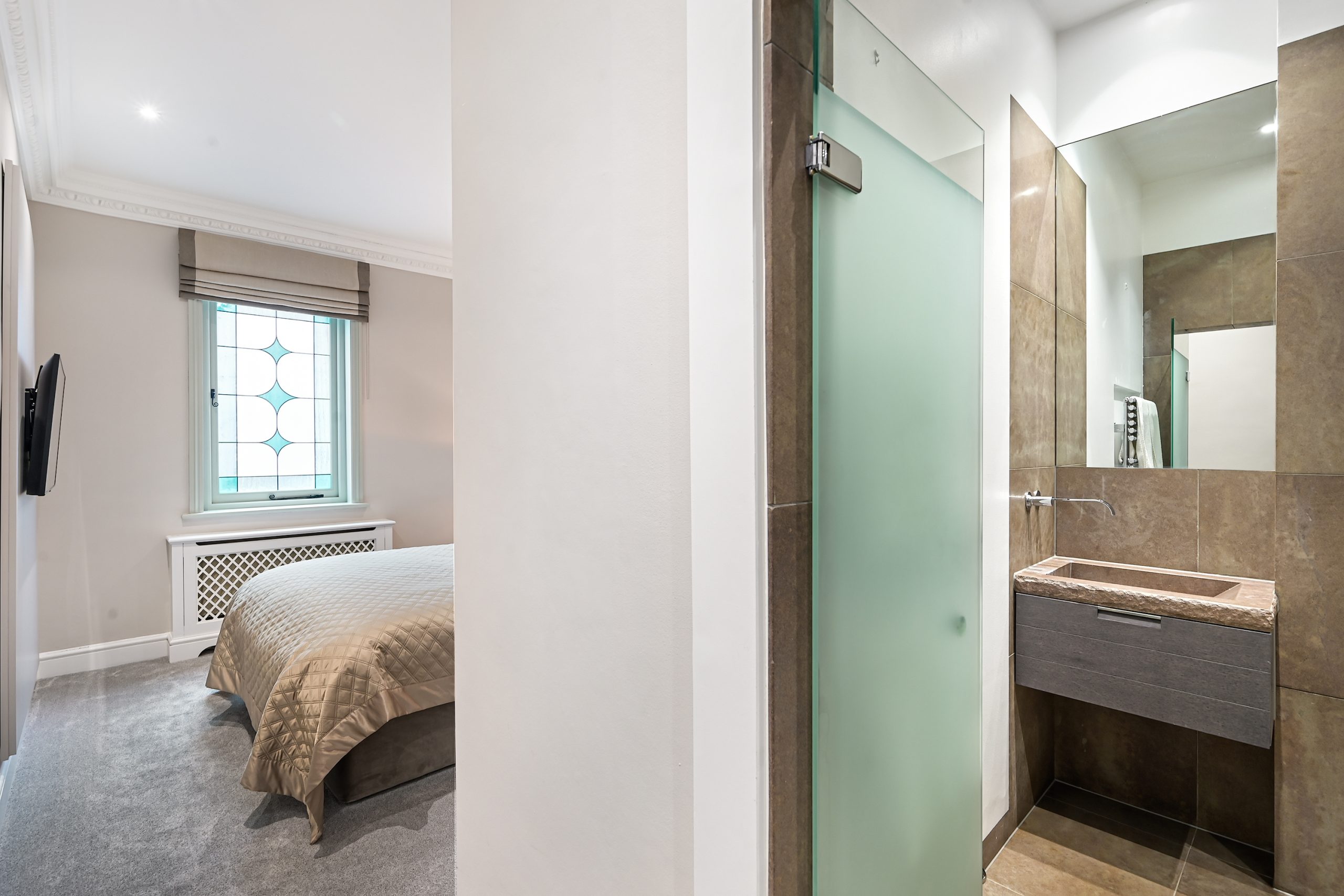 Savills_Chel Lets Flat 3 & 4, 7 Chelsea Embankment (8)