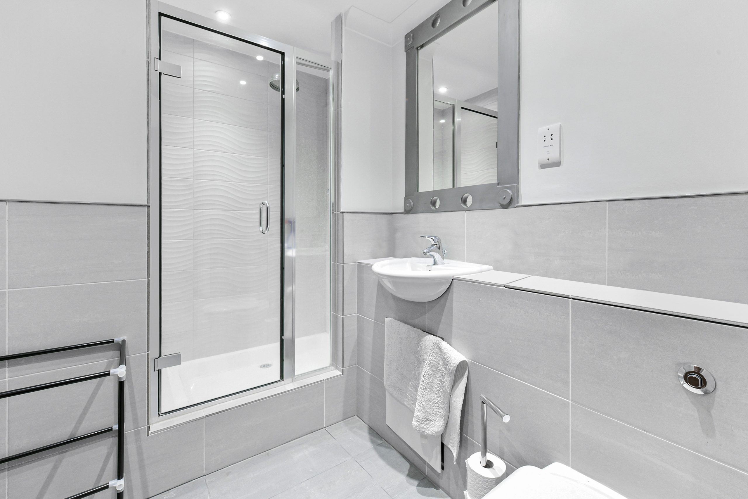 Savills_Mayfair Lets Flat 6, 8 Dover Square (11)