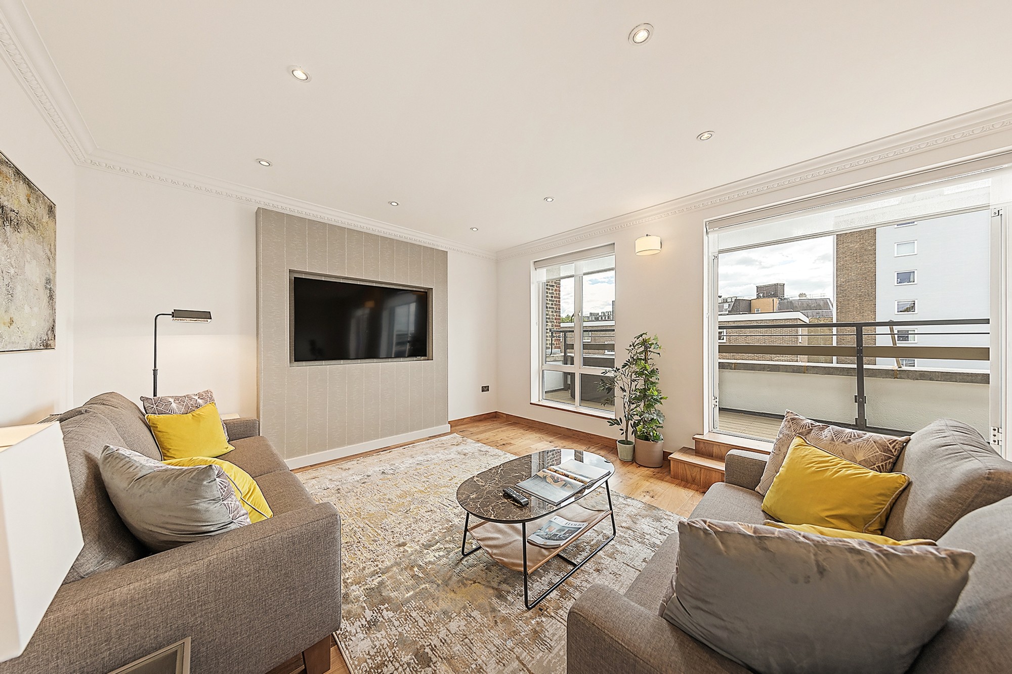 c1a31ae2-cdad-4e9a-b948-a45fcc878f72-2000