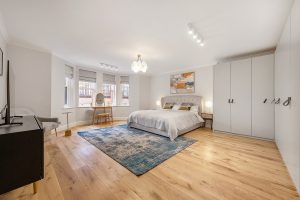 dd7311d0-060a-4e71-9f47-3372d54d04ea-2000