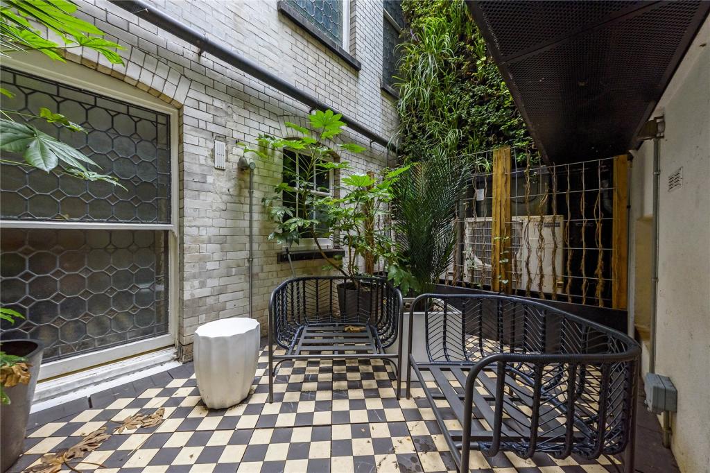 49608_MFL200105_L_IMG_14_0000