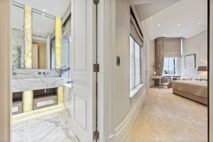 Flat 12, 56 Pont Street (10)