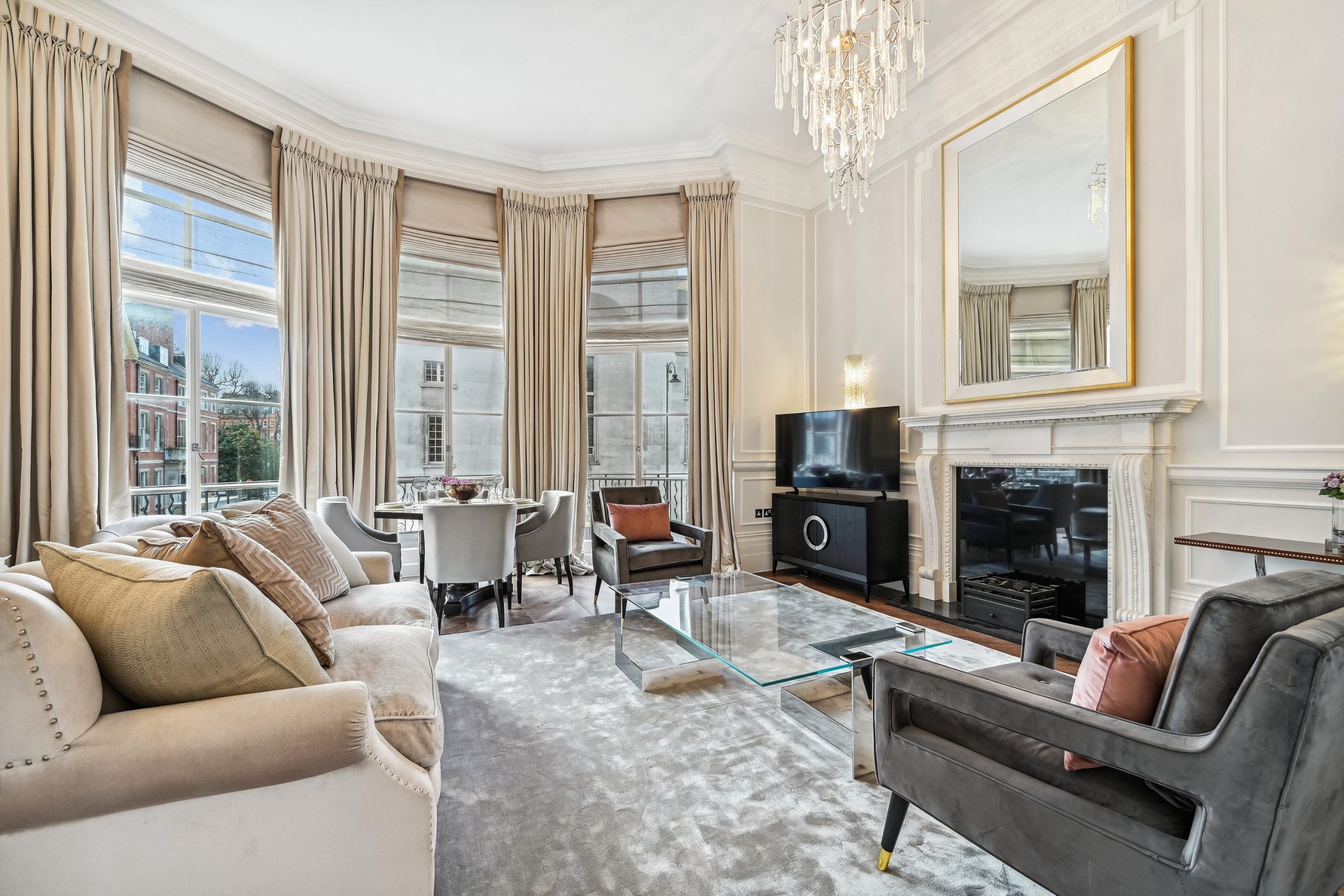 Flat 12, 56 Pont Street (5)