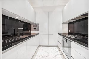 Flat 12, 56 Pont Street (6)