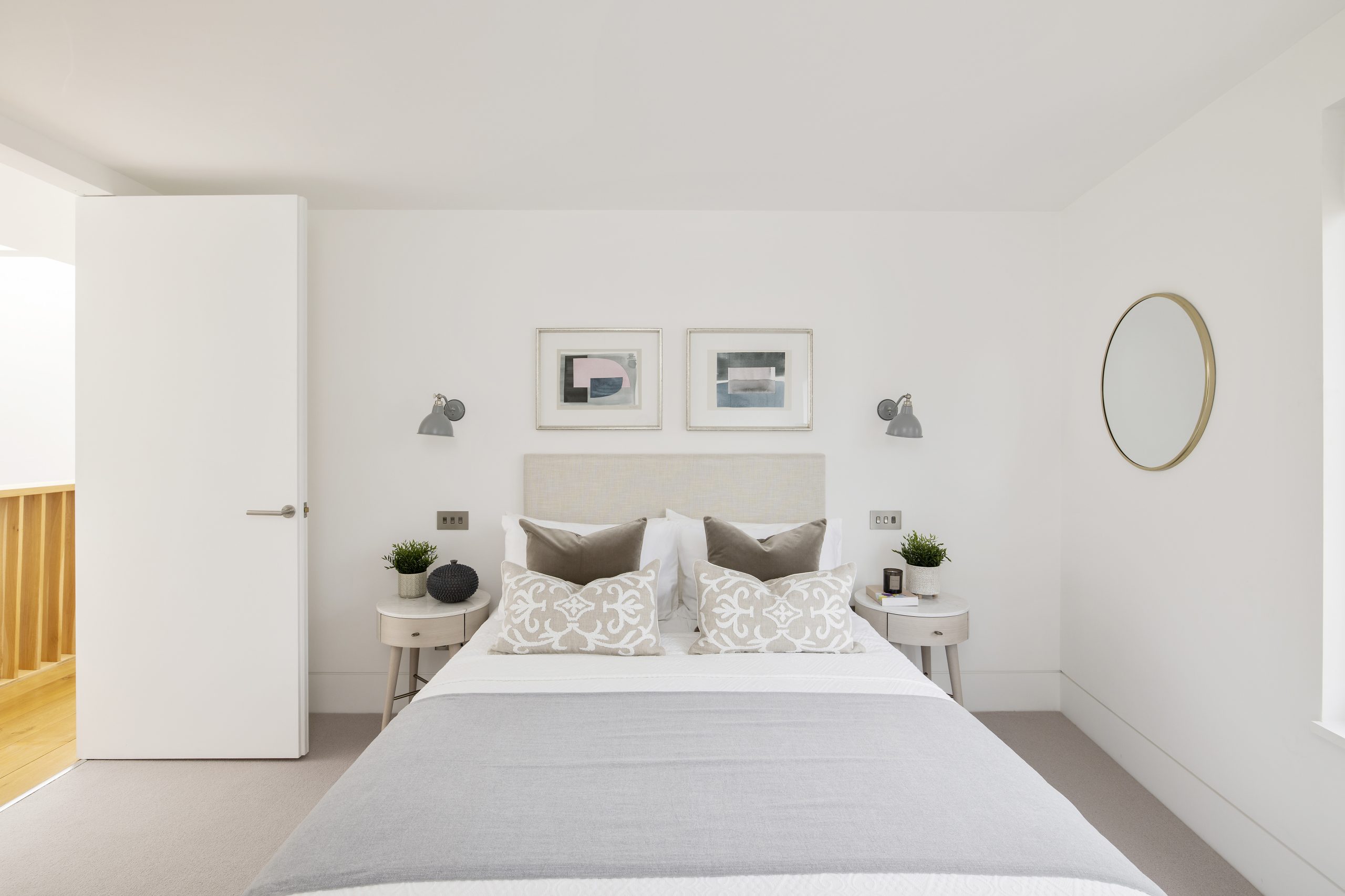 Knight Frank - 3 Hippodrome Place - 1_Hi