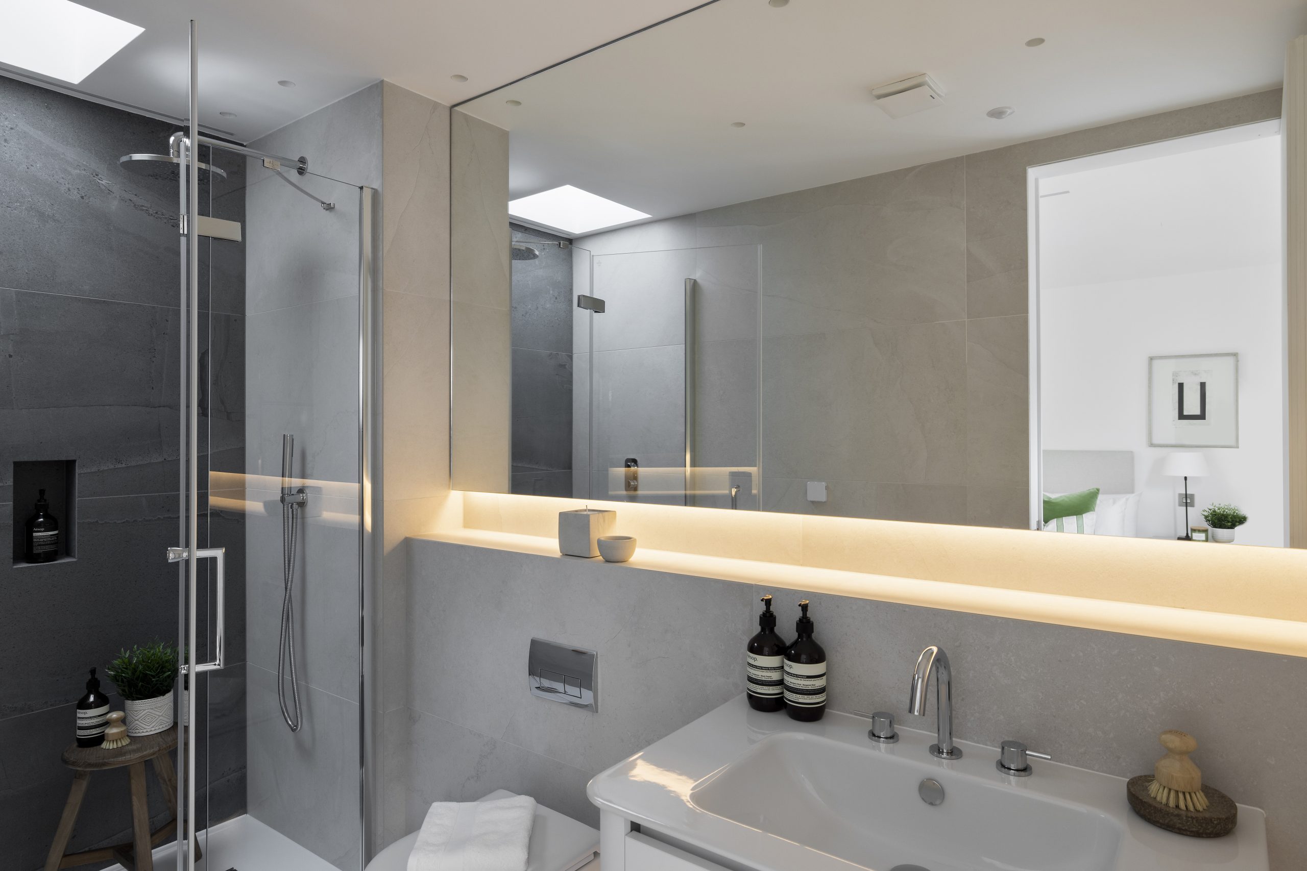 Knight Frank - 3 Hippodrome Place - 7_Hi