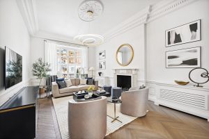 Exceptional Residence with Elegant Design and Versatile Spaces in Belgravia