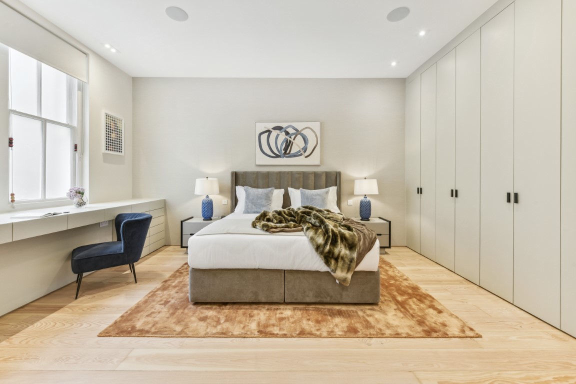 South Audley Street (14) (Medium)