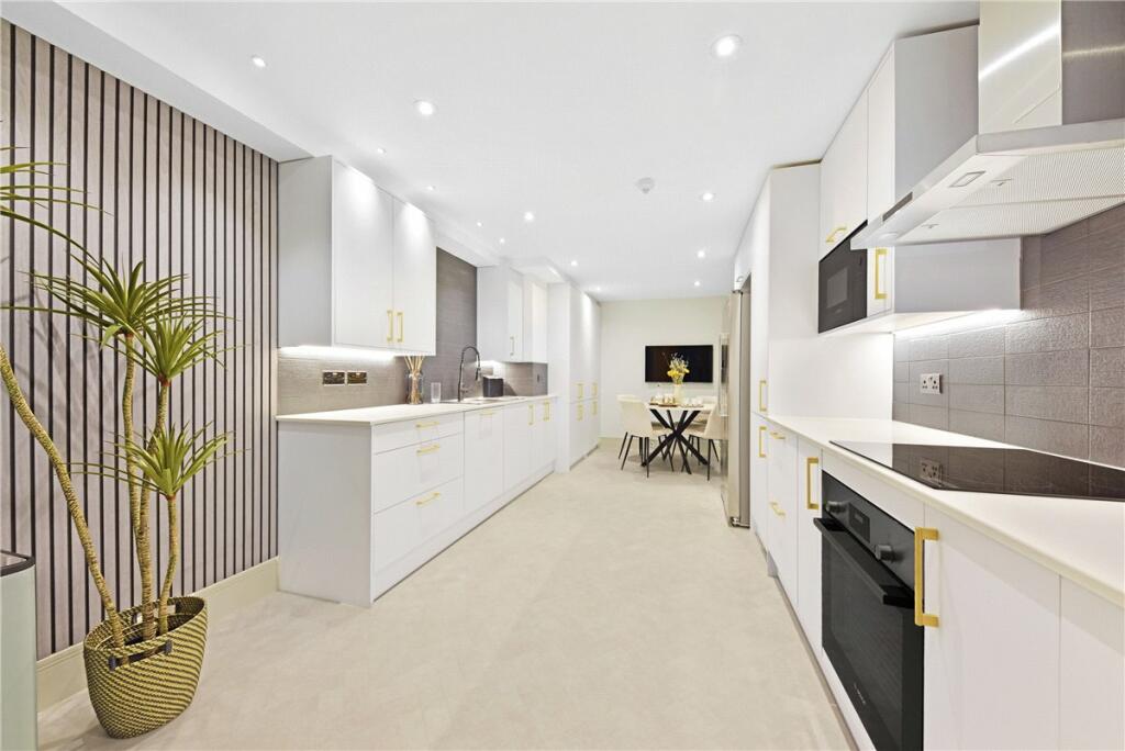 48606_MYL230090_L_IMG_01_0000