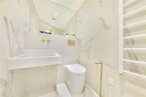 48606_MYL230090_L_IMG_05_0000