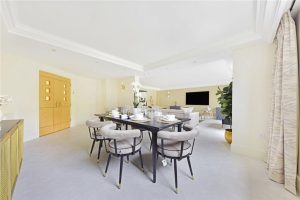 48606_MYL230090_L_IMG_17_0000