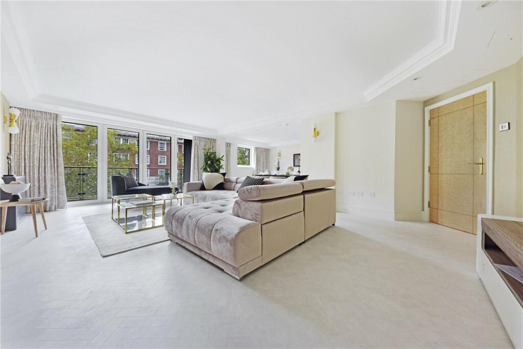 48606_MYL230090_L_IMG_18_0000