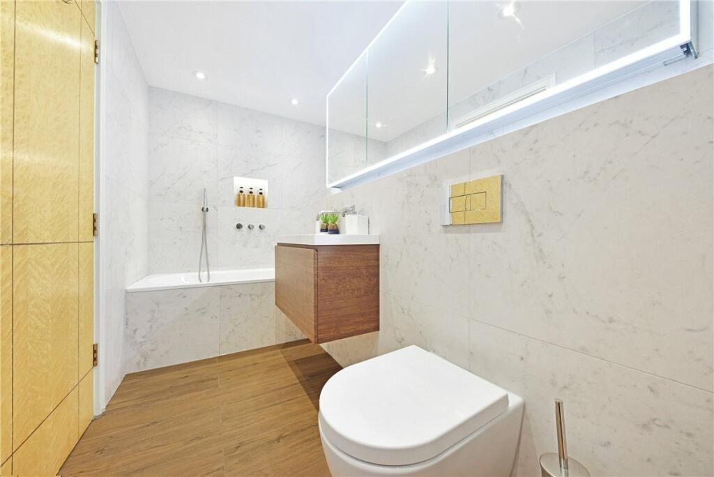 48606_MYL230090_L_IMG_21_0000