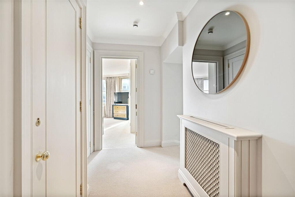 49608_MFL230100_L_IMG_08_0000