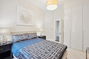 Flt 2, 18 Maddox St (7)