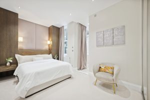 Flt 2, 18 Maddox St (8)