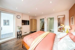 142406_32709759_IMG_06_0000