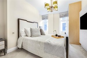 48573_HOP230111_L_IMG_08_0000