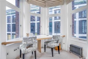 48573_HOP230111_L_IMG_18_0000