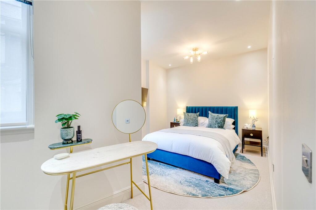 48573_HOP230117_L_IMG_11_0000