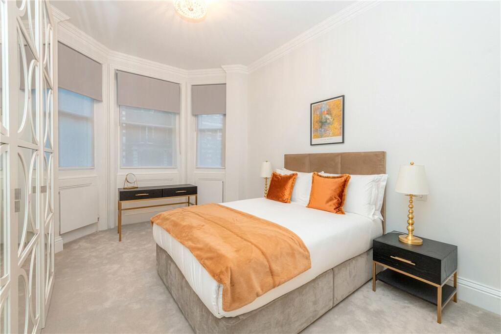 48612_MLE230033_L_IMG_04_0000