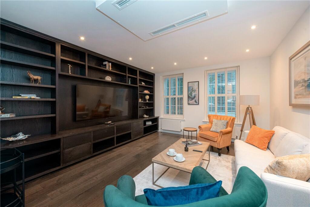 48612_MLE230090_L_IMG_01_0000