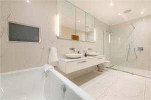 48612_MLE230090_L_IMG_06_0000