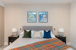 48612_MLE230090_L_IMG_07_0000