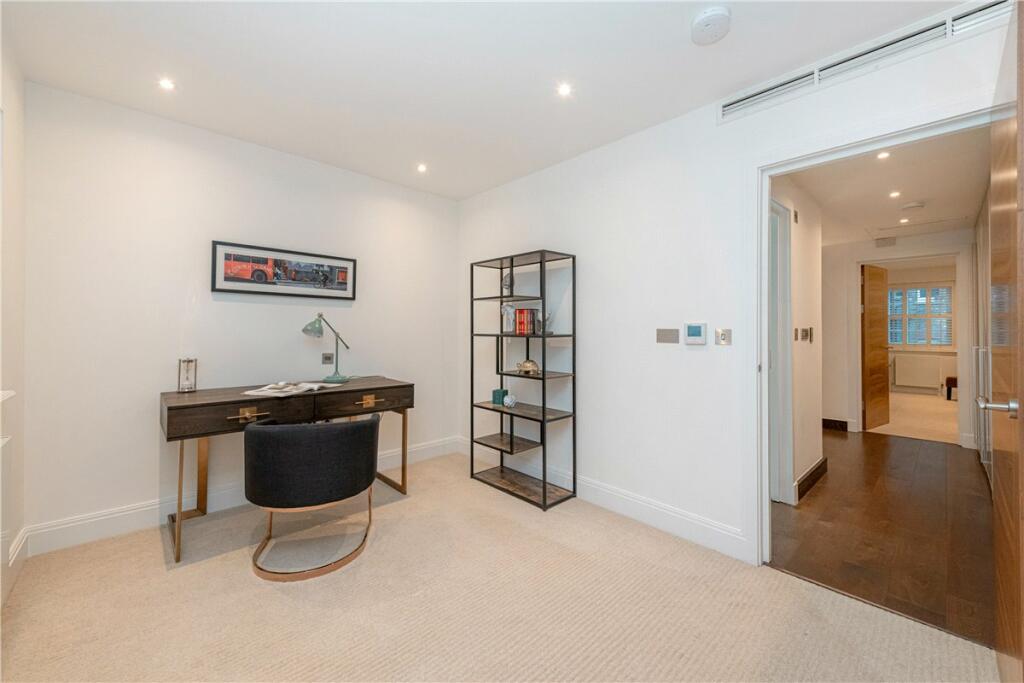 48612_MLE230090_L_IMG_10_0000