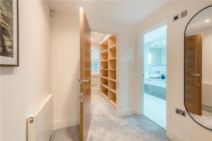 48612_MLE230090_L_IMG_23_0000