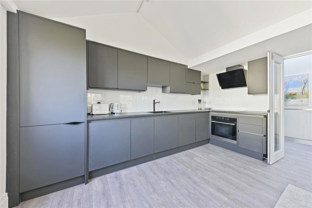 48618_KNI230084_L_IMG_02_0000