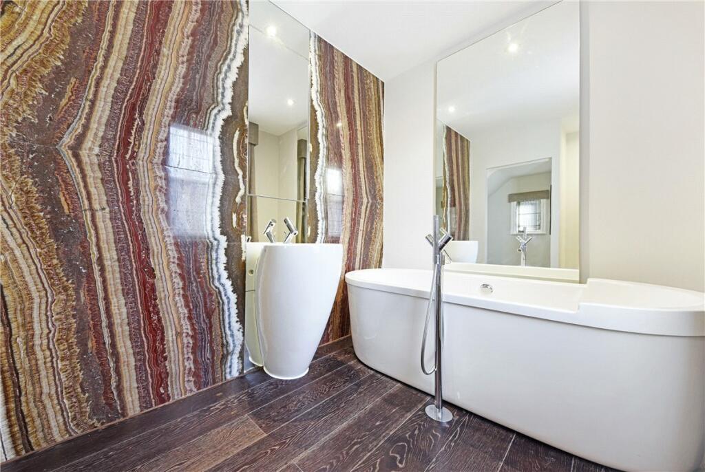 48618_KNI230085_L_IMG_03_0000