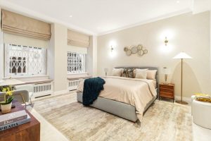 50637_HPQ012349850_IMG_04_0000