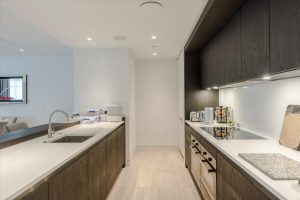 63083_MRQ012334286_IMG_03_0000