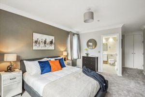 65890_KEQ012369561_IMG_16_0000