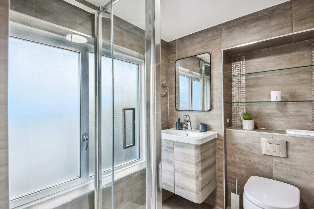 65890_KEQ012369561_IMG_19_0000