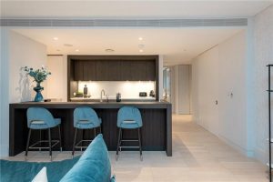 48612_MLE230098_L_IMG_01_0000