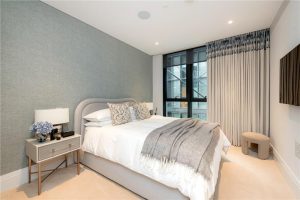 48612_MLE230098_L_IMG_03_0000