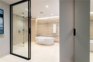 48612_MLE230098_L_IMG_05_0000